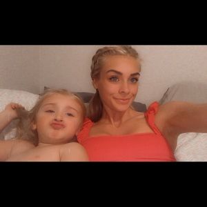 Meet your Posher, Kendra